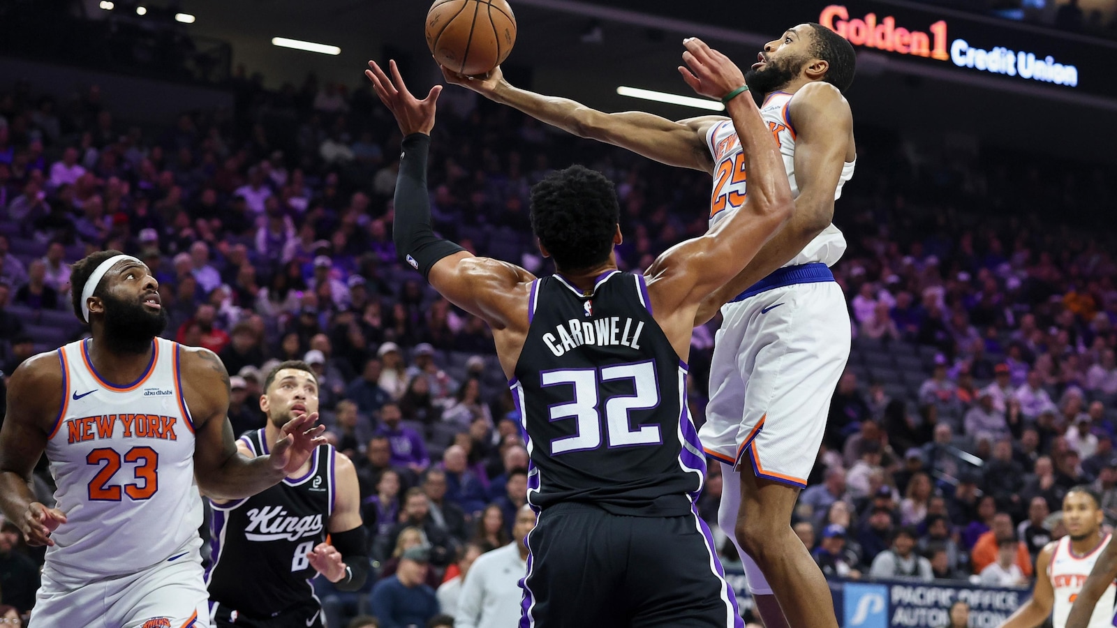 DeRozan moves to 22nd on career scoring list as Kings beat Brown, Knicks 112-101