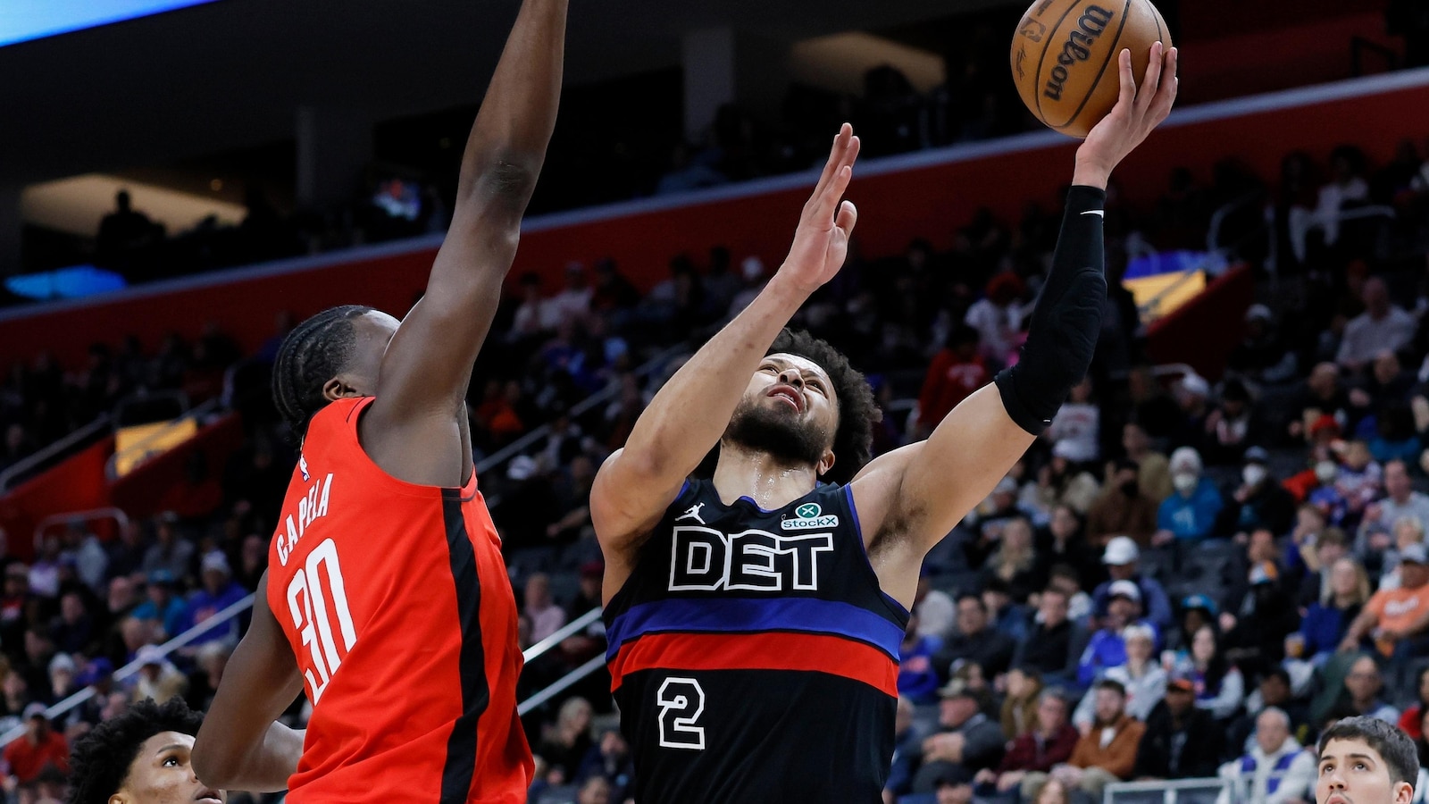 Kevin Durant's 32 points helps Houston Rockets end Detroit Pistons' 4-game winning streak