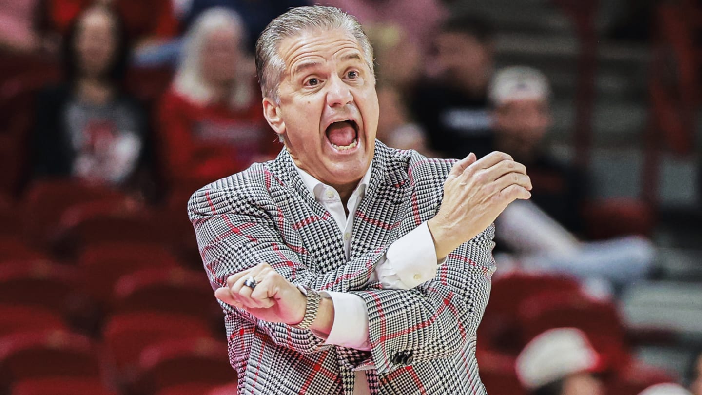 Will John Calipari's Hogs Have Full Rotation as Arkansas Faces Auburn?