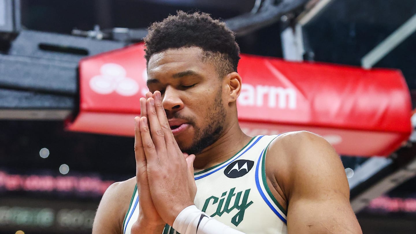 Jan 19, 2026; Atlanta, Georgia, USA; Milwaukee Bucks forward Giannis Antetokounmpo (34) before the game against the Atlanta Hawks at State Farm Arena. Mandatory Credit: Jordan Godfree-Imagn Images