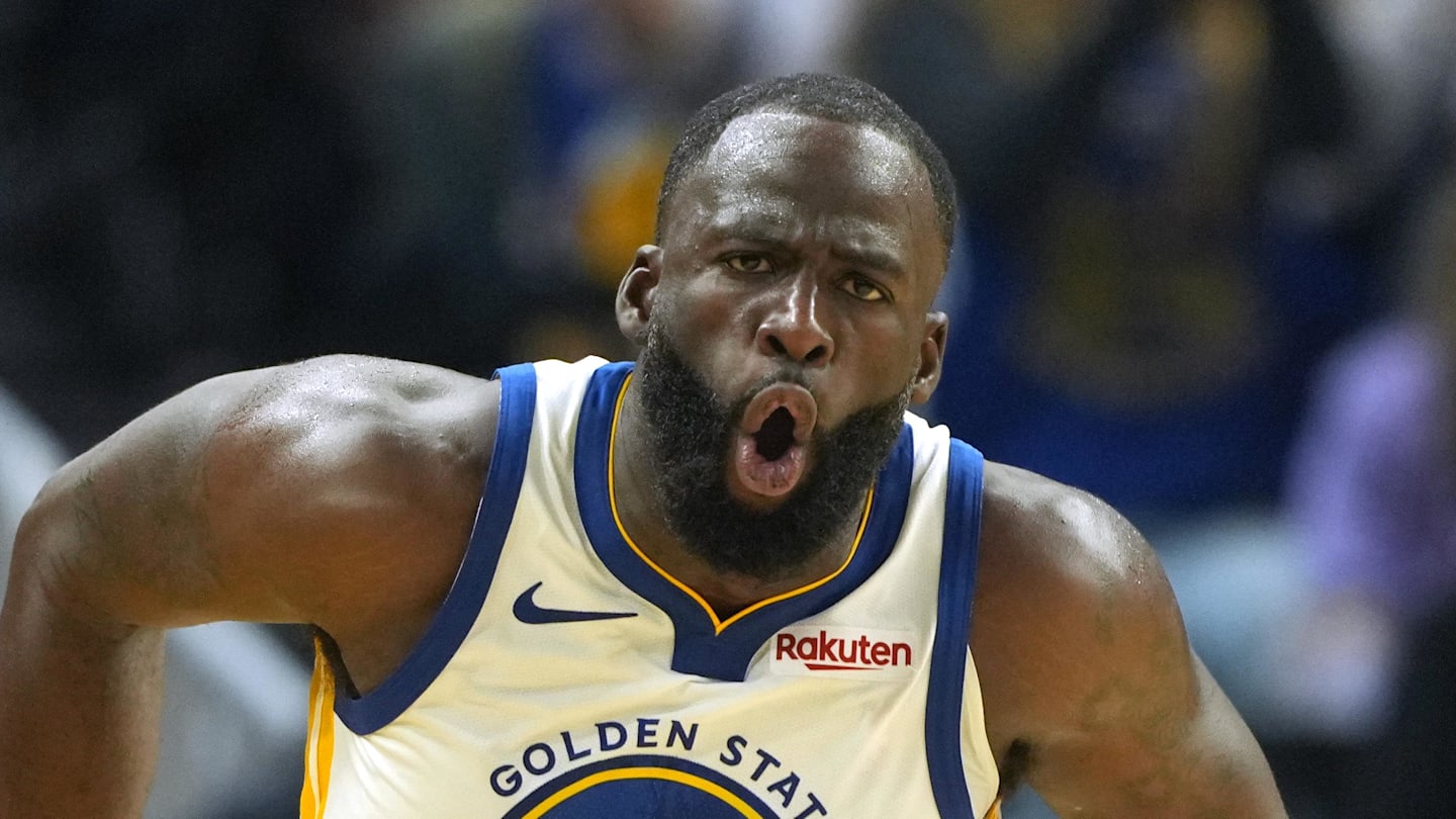 Golden State Warriors forward Draymond Green (23) reacts after making a three point basket against the Dallas Mavericks during the second quarter at Chase Center. Dec 25, 2025.