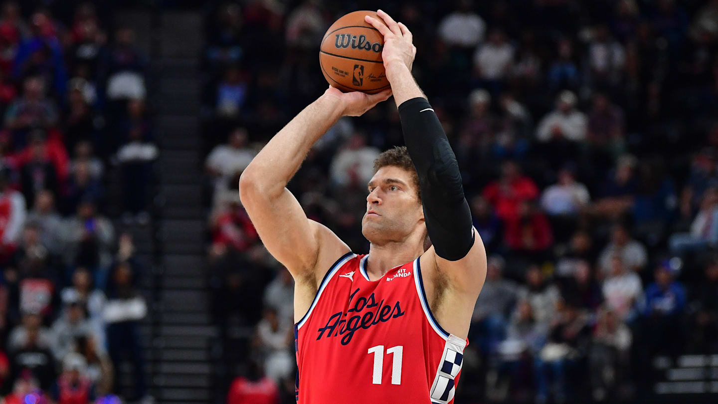 3 Clippers on Thin Ice Despite Surviving Trade Deadline