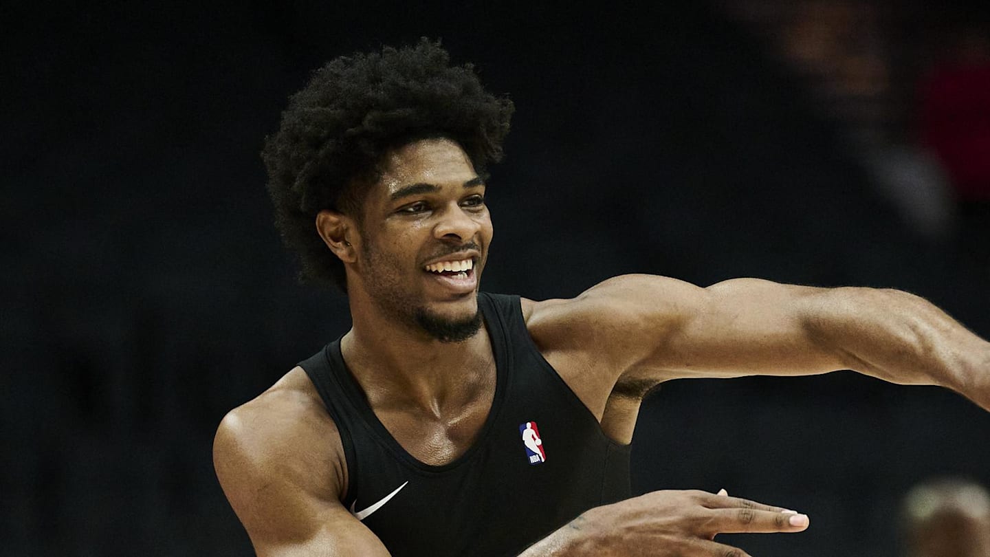 Feb 6, 2025; Portland, Oregon, USA; Portland Trail Blazers guard Scoot Henderson (00) warms ups before a game against the Sacramento Kings at Moda Center. Mandatory Credit: Troy Wayrynen-Imagn Images
