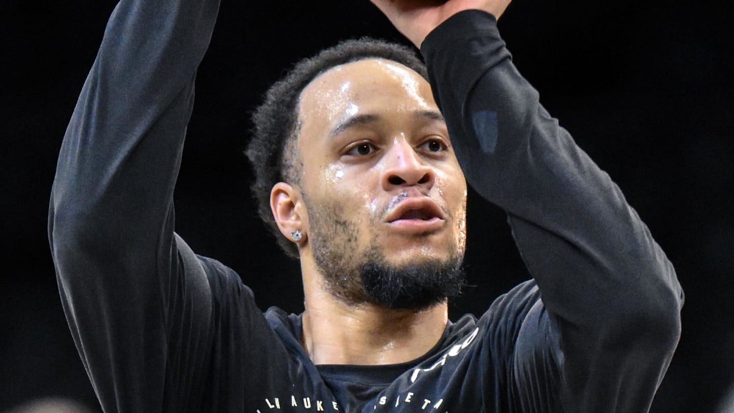 Dec 14, 2025; Brooklyn, New York, USA; Milwaukee Bucks guard/forward Amir Coffey (17) warms up before a game against the Brooklyn Nets at Barclays Center. Mandatory Credit: John Jones-Imagn Images