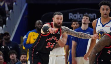 Jan 20, 2026; San Francisco, California, USA;  Toronto Raptors forward/center Sandro Mamukelashvili (54) guards Golden State Warriors forward Trayce Jackson-Davis (32) in the fourth quarter at Chase Center. Mandatory Credit: David Gonzales-Imagn Images