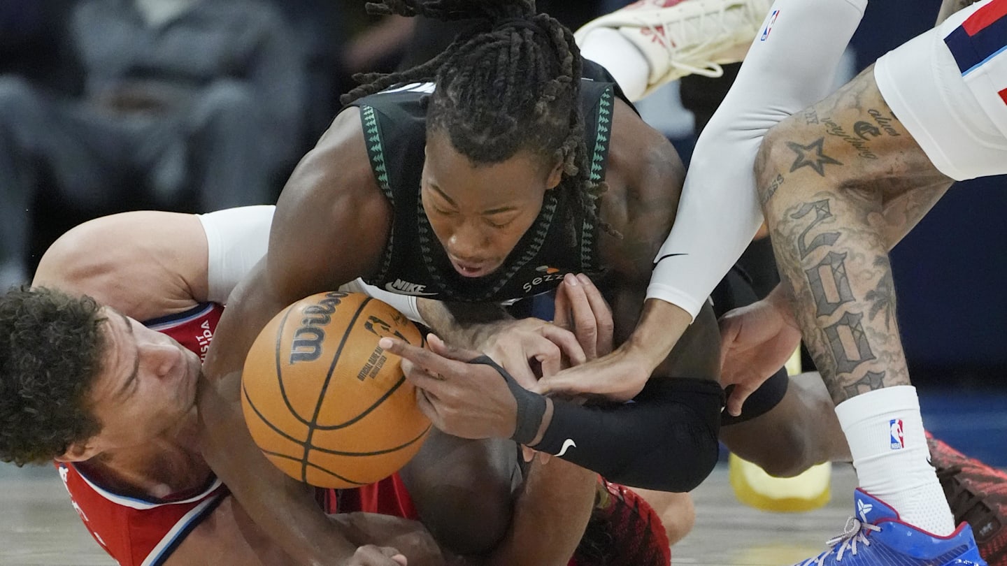 Ice Cold Timberwolves Blown Out By Kawhi, Clippers in Dosunmu's Debut
