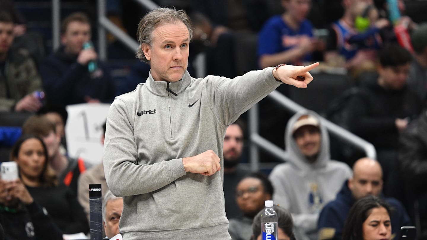 Feb 3, 2026; Washington, District of Columbia, USA; Washington Wizards head coach Brian Keefe points from the bench during a game against the New York Knicks during the first quarter at Capital One Arena. Mandatory Credit: Rafael Suanes-Imagn Images