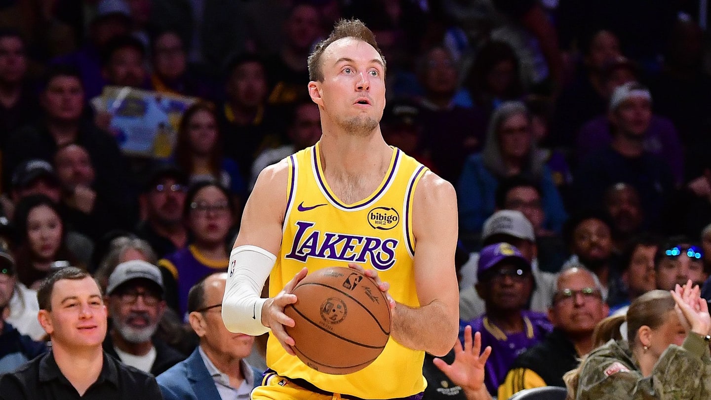 JJ Redick, LeBron James React to Luke Kennard's Lakers Debut