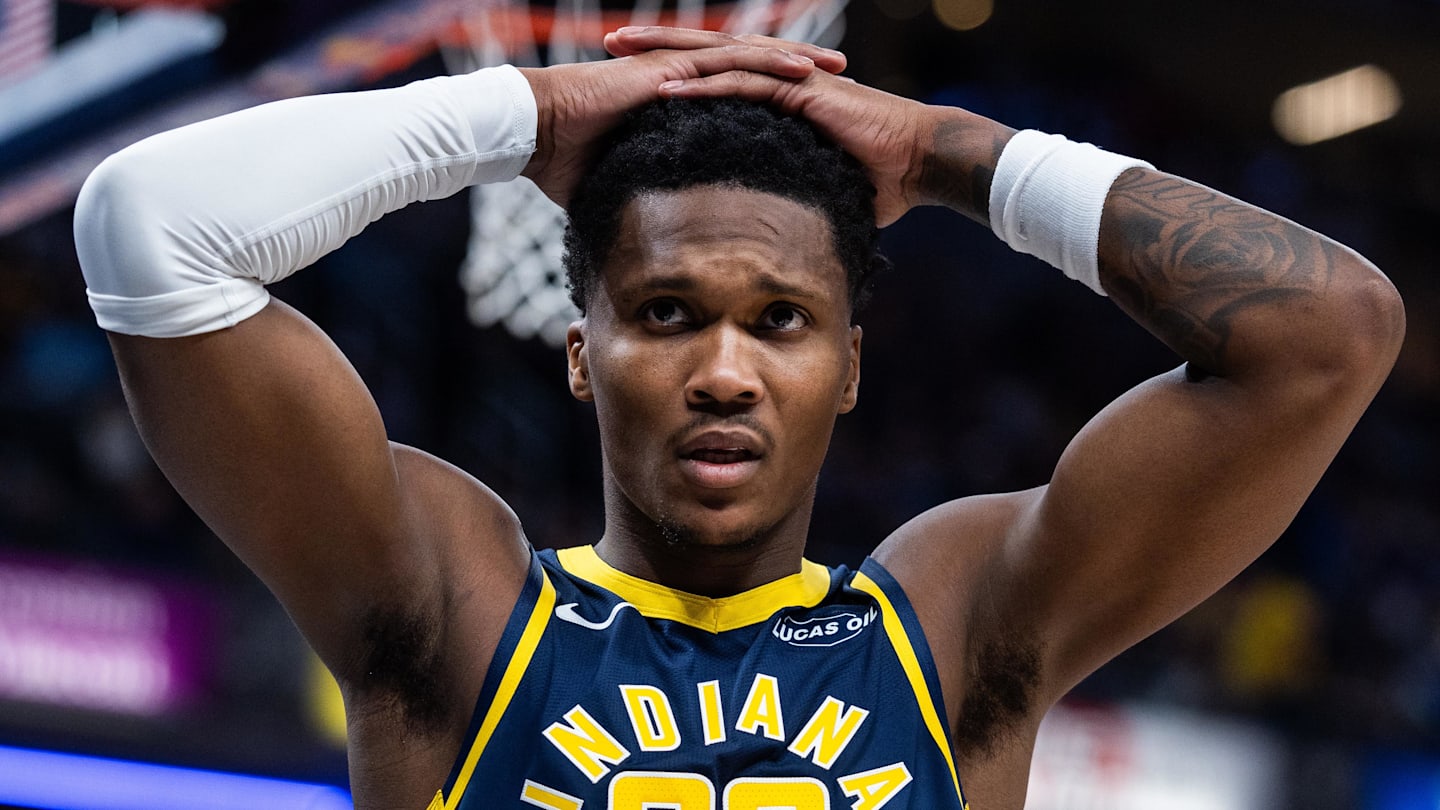 Former Indiana Pacers guard/forward Bennedict Mathurin (00) in the first half against the Atlanta Hawks at Gainbridge Fieldhouse.