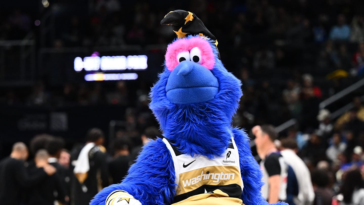 Wizards Mascot Taking Legal Action Against Lakers Center