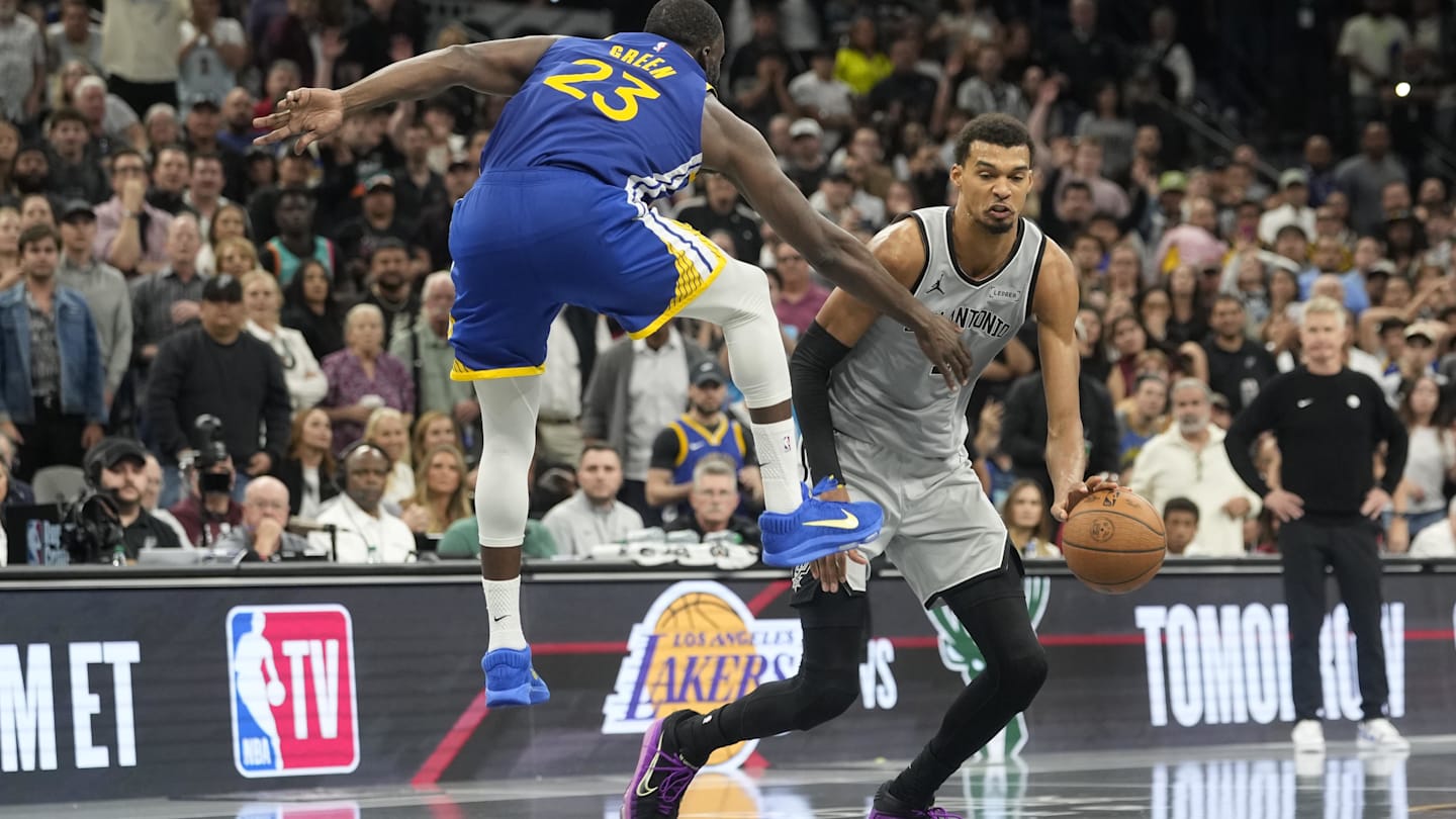 Spurs Visit Shorthanded Warriors Hoping to Extend Winning Streak to Six