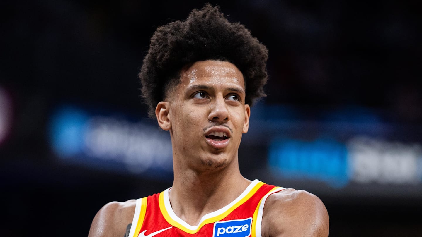 Jalen Johnson (1) in the first half against the Indiana Pacers at Gainbridge Fieldhouse