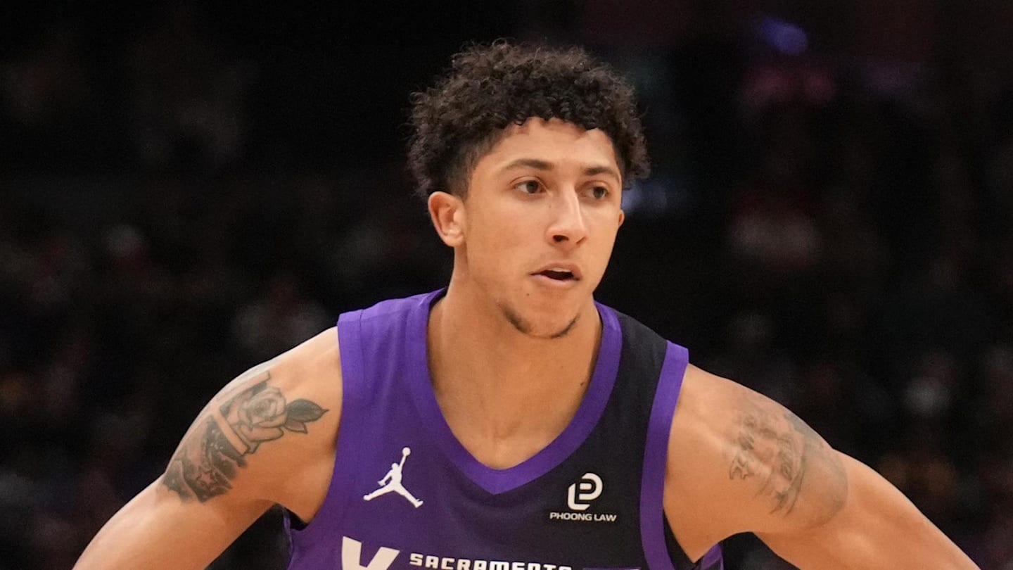 Jan 12, 2026; Sacramento, California, USA; Sacramento Kings guard Nique Clifford (5) dribbles the ball against the Los Angeles Lakers in the third quarter at the Golden 1 Center. Mandatory Credit: Cary Edmondson-Imagn Images