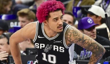 Jan 22, 2026; Salt Lake City, Utah, USA; San Antonio Spurs forward Jeremy Sochan (10) stretches before substituting in during the second half against the Utah Jazz at Delta Center. Mandatory Credit: Peter Creveling-Imagn Images