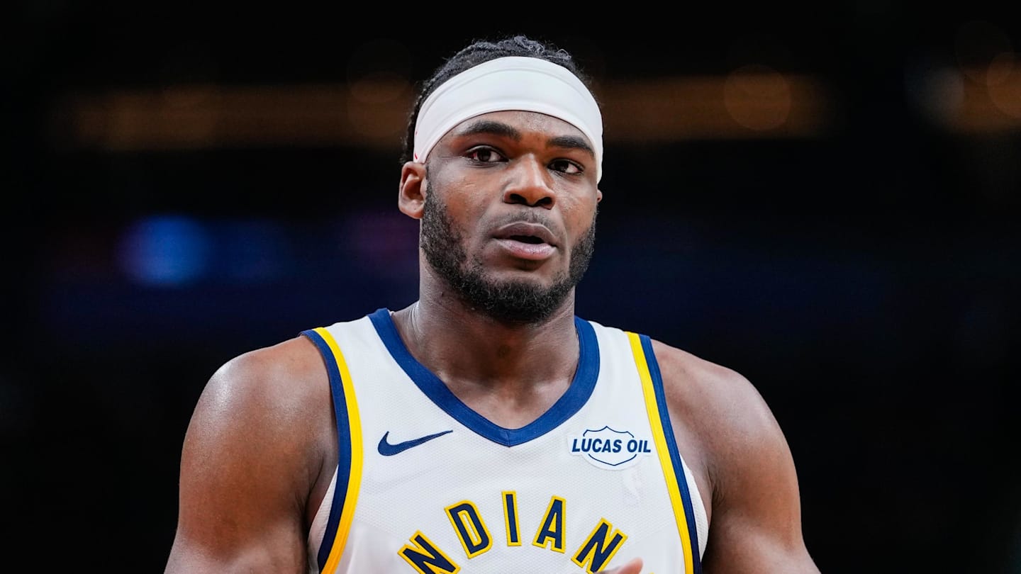 Indiana Pacers forward Jarace Walker (5) looks on against the Toronto Raptors at Scotiabank Arena.