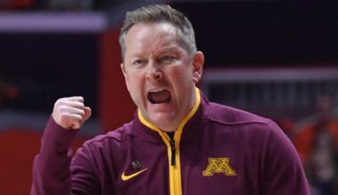 Severely Shorthanded Gophers Grind Out Road Win at Oregon