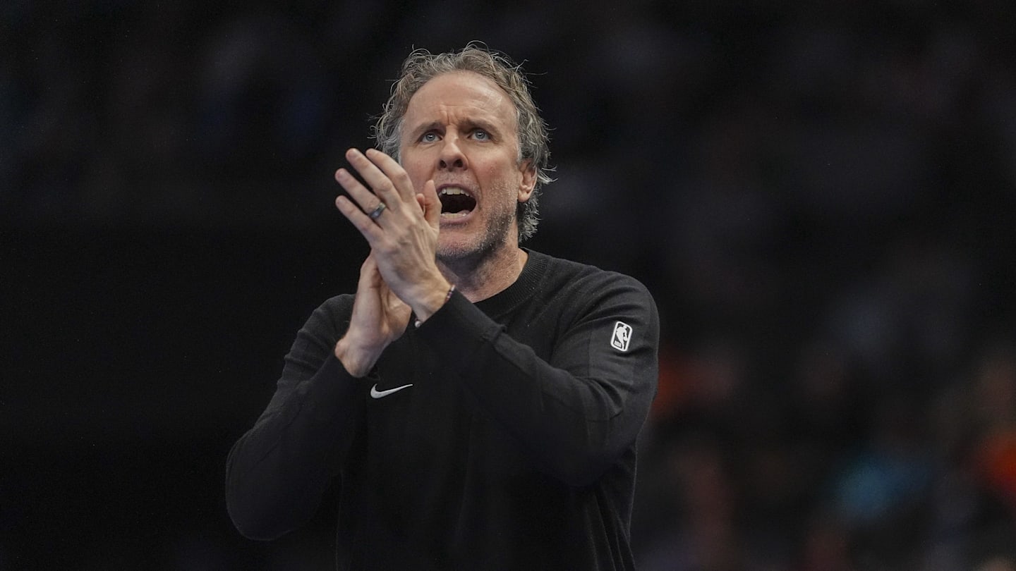 Jan 24, 2026; Charlotte, North Carolina, USA; Washington Wizards Head Coach Brian Keefe reacts during the second half against the Charlotte Hornets at the Spectrum Center. Mandatory Credit: Jim Dedmon-Imagn Images