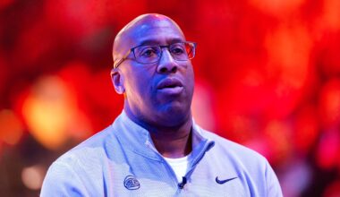 Mike Brown Breaks Down What Went Wrong in Knicks Loss to Pistons