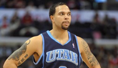 Feb 9, 2010; Los Angeles, CA, USA; Utah Jazz guard Deron Williams (8) during the game against the Los Angeles Clippers at the Staples Center. The Jazz defeated the Clippers 109-99. Mandatory Credit: Kirby Lee/Image of Sport-Imagn Images