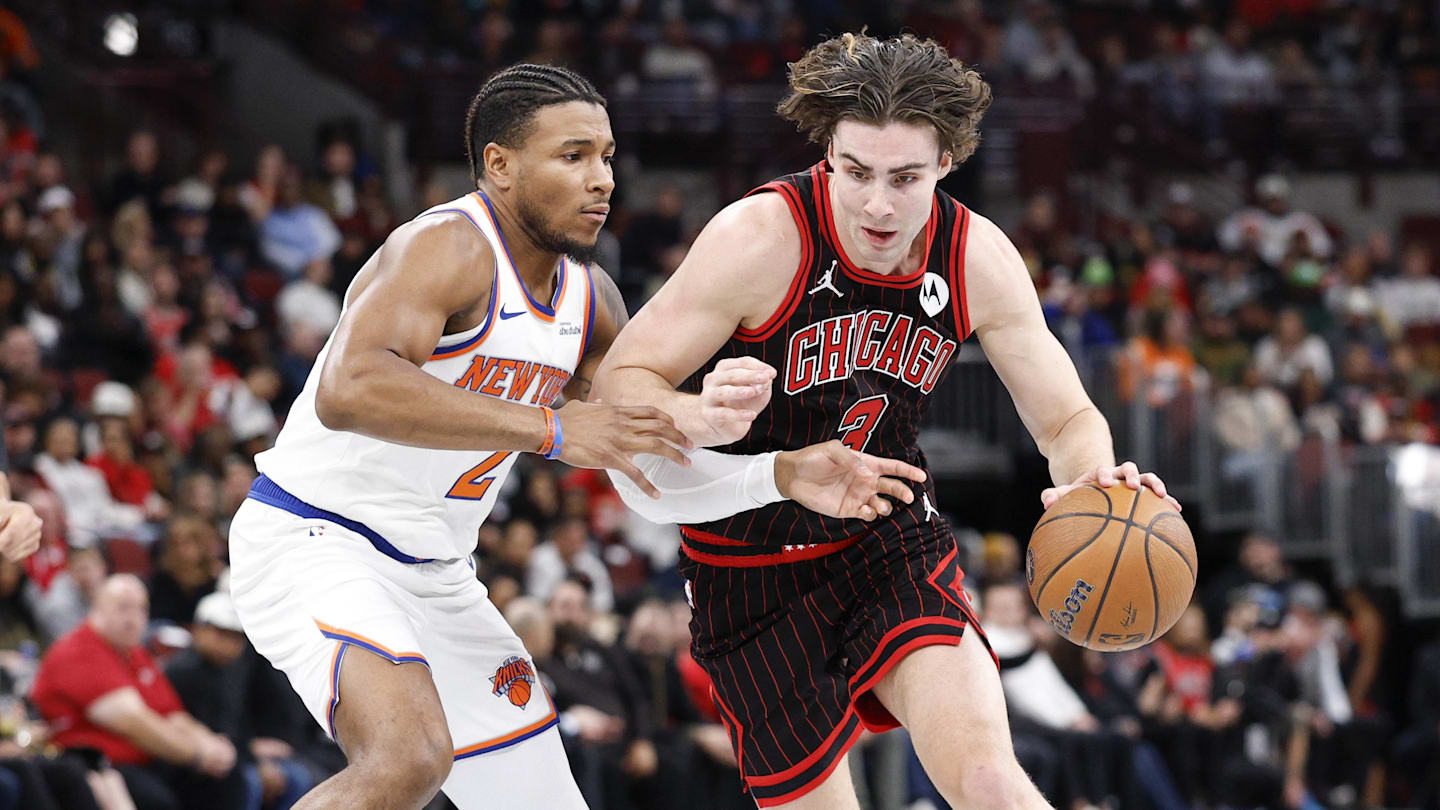 Oct 31, 2025; Chicago, Illinois, USA; Chicago Bulls guard Josh Giddey (3) drives to the basket against New York Knicks guard Miles McBride (2) during the first half at United Center. Mandatory Credit: Kamil Krzaczynski-Imagn Images