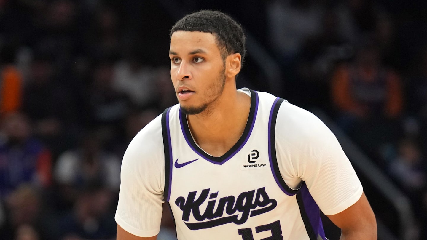 Kings' Keegan Murray Leaves Rockets Game With Injury