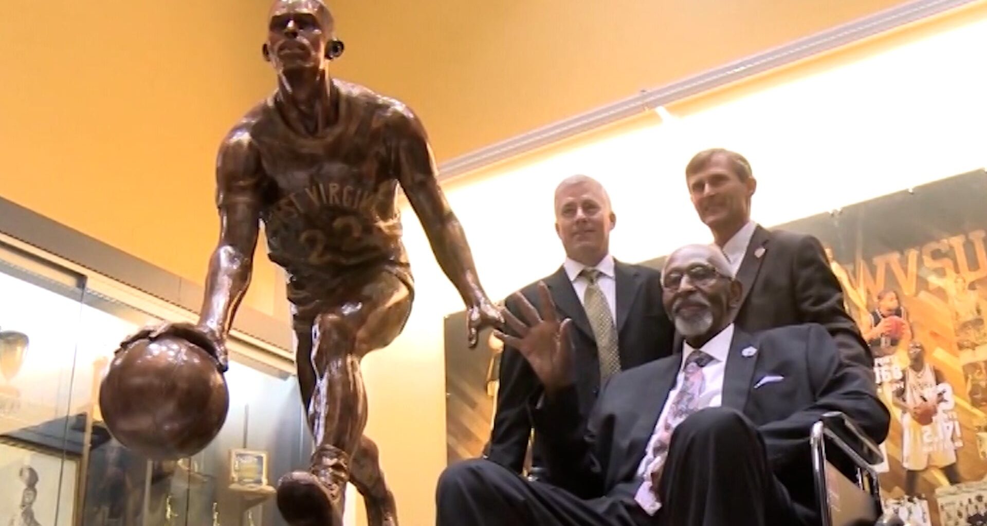 Celebrating Earl Lloyd: The Rochester connection to the NBA's trailblazer