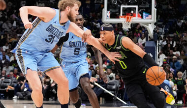 Hawks address persistent lack of depth at center by acquiring Jock Landale from Jazz, AP source says