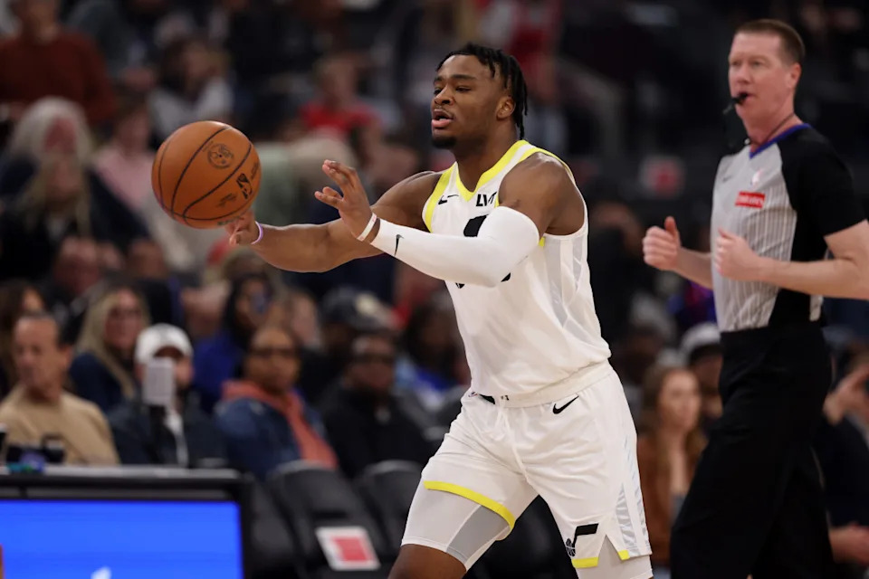 Isaiah Collier benefits from expanded usage and heavy minutes in Utah’s rebuild.Kiyoshi Mio-Imagn Images