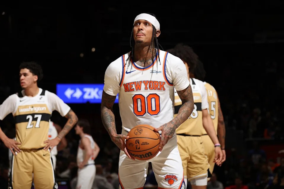 Jordan Clarkson #00 of the New York Knicks shoots a free throw during the game against the Washington Wizards. NBAE via Getty Images