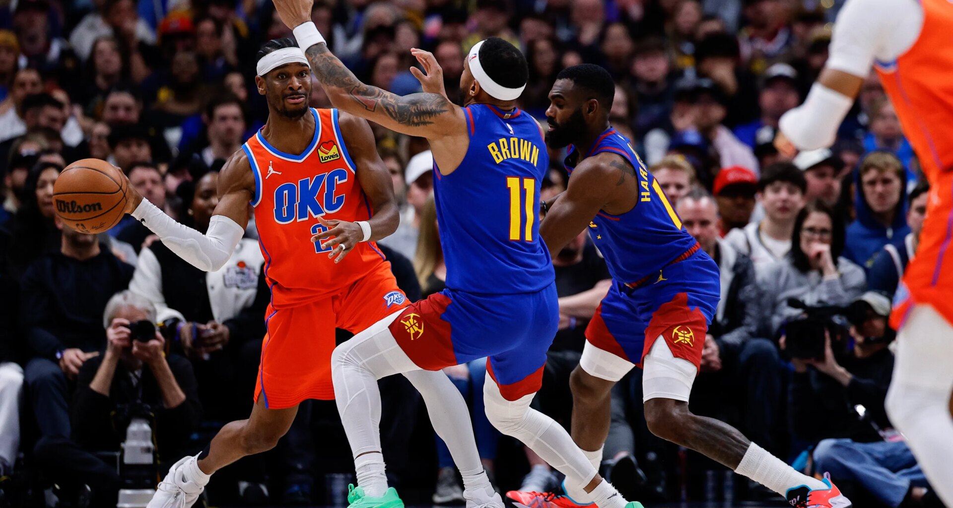 Shai Gilgeous-Alexander leans into playmaking in OKC's win over Nuggets