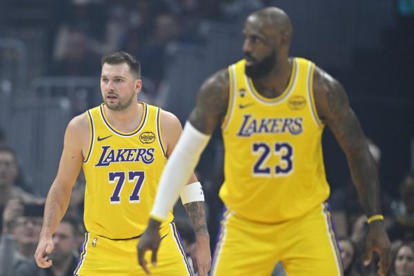 Lakers wrap up eight-game trek against woeful Nets
