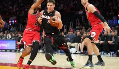 Pelle Larsson sparks shorthanded Heat with Hawks in town