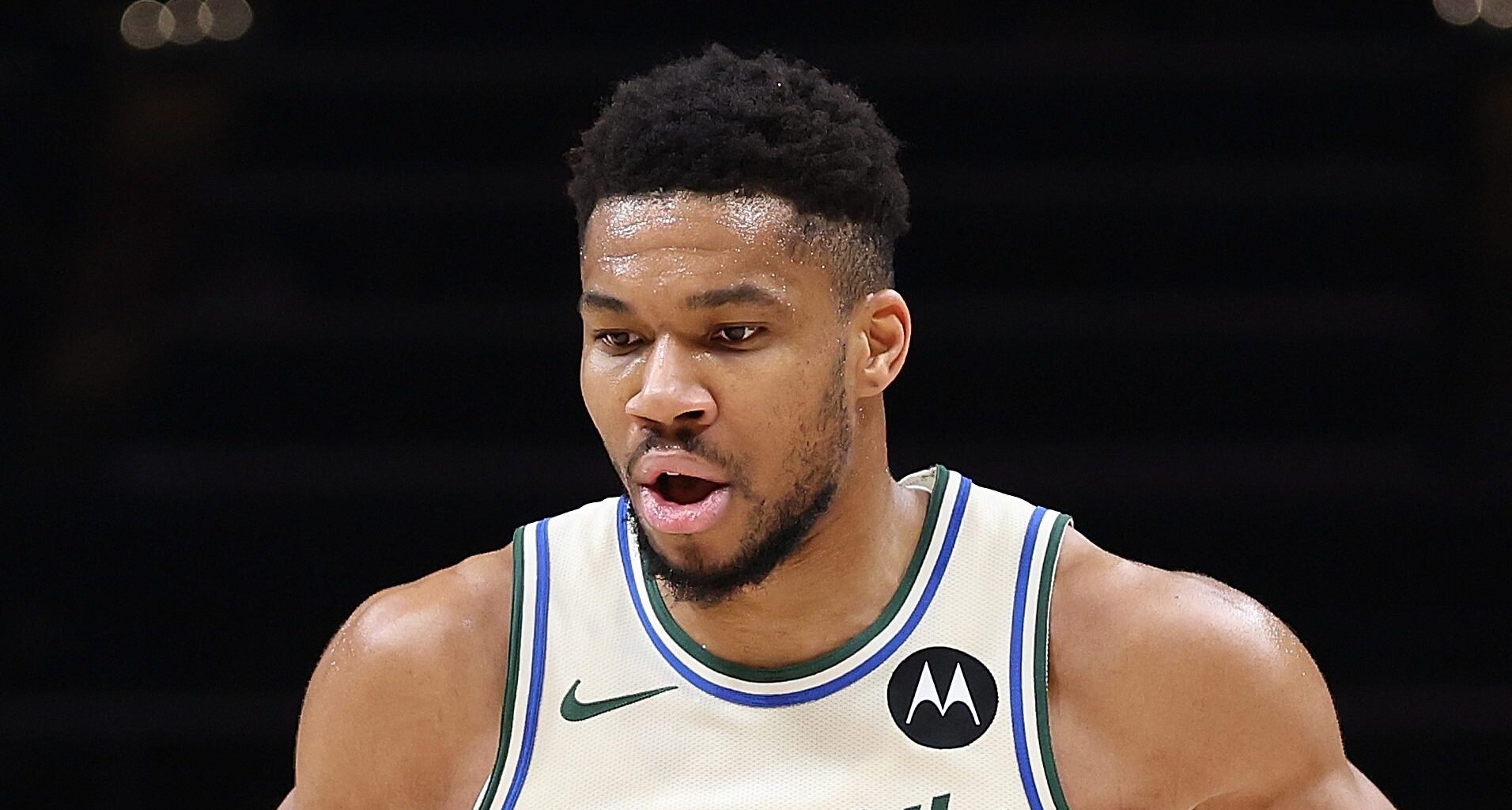 Third Team Enters Giannis To Timberwolves Trade Discussions