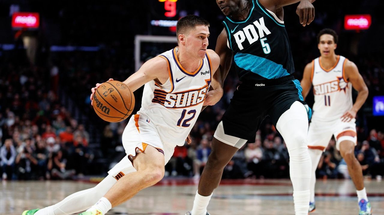 Gillespie scores 30 as Suns top Trail Blazers 130-125
