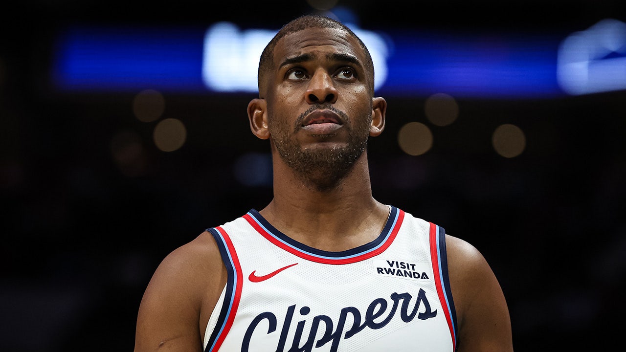 Chris Paul traded to Raptors in 3-team deal with Clippers and Nets