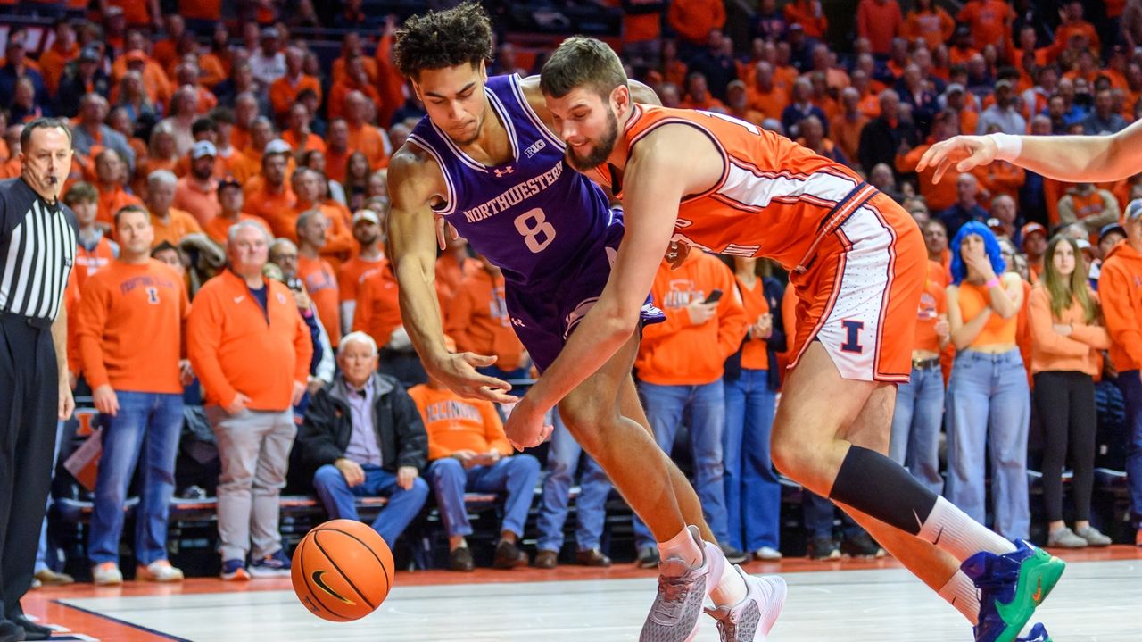 No. 5 Illinois makes 17 3-pointers, beats Northwestern 84-44 for 12th straight win