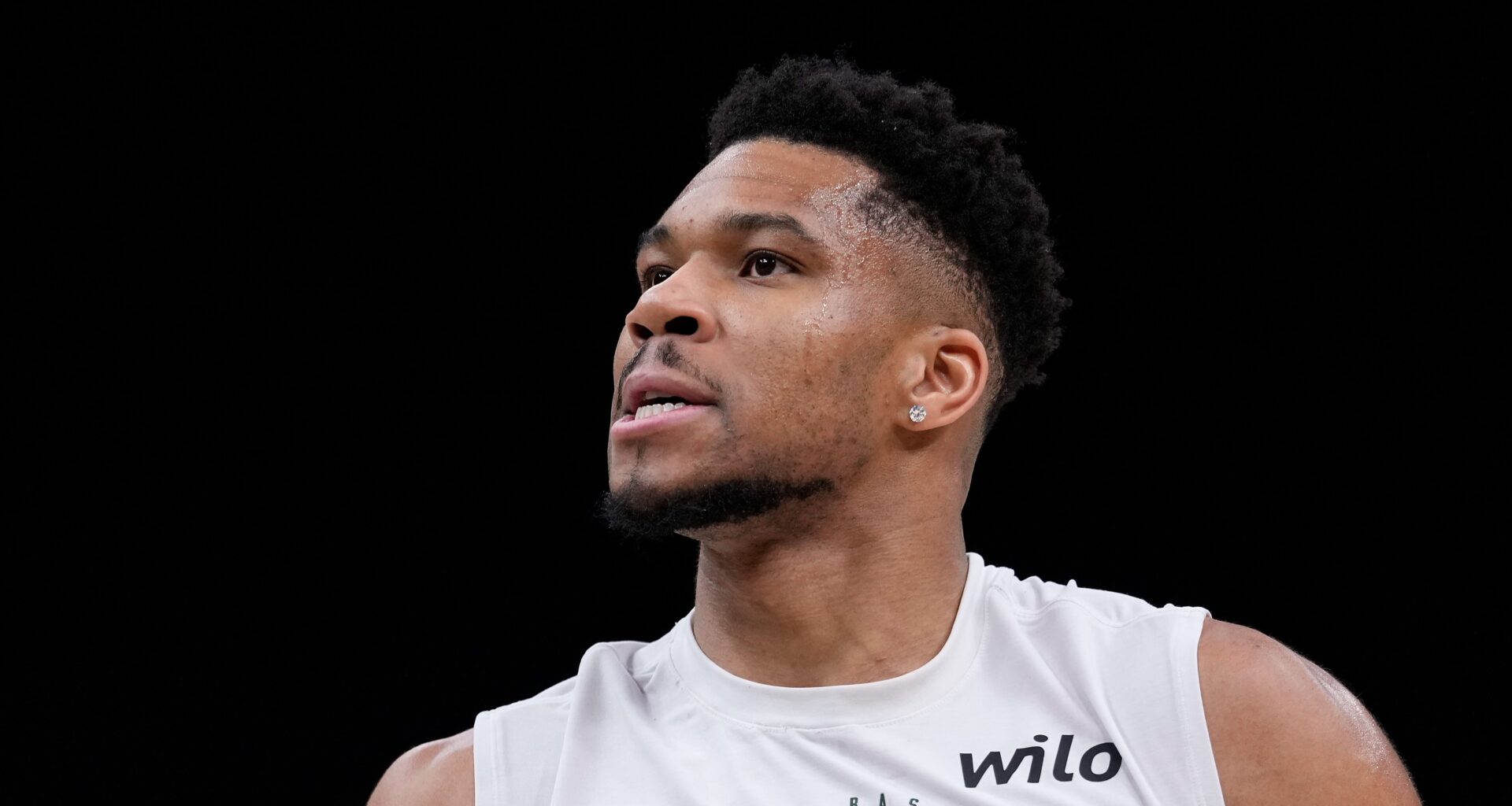 Bucks Make Final Giannis Antetokounmpo Trade Deadline Decision: Report