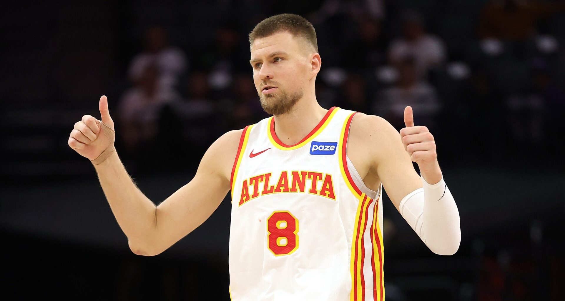 Steph Curry Reacts to Warriors’ Porziņģis Trade After Giannis Miss