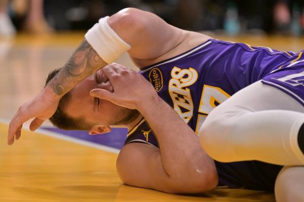 Without Luka Donic, Lakers welcome Steph Curry-less Warriors