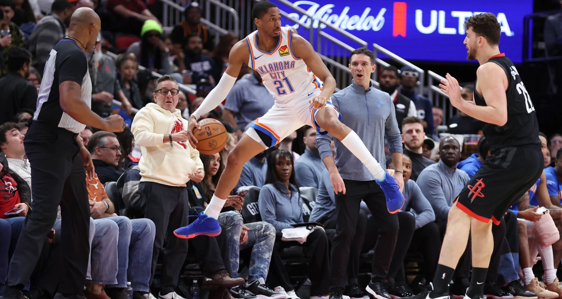 Live updates, highlights for Saturday's game