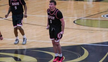 Men's Basketball Wins Third Straight