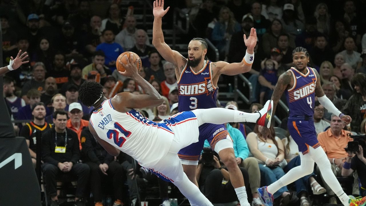 76ers star Joel Embiid sits out against Trail Blazers to rest right knee after an off day