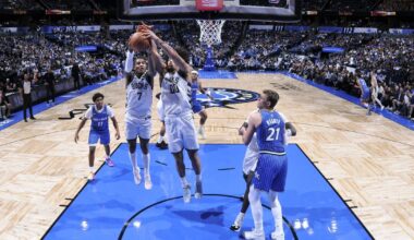 Magic pull away late, beat Bucks to end Milwaukee's win streak