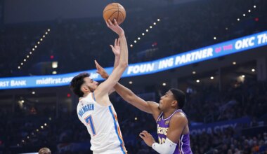 Live updates, highlights for Monday's game