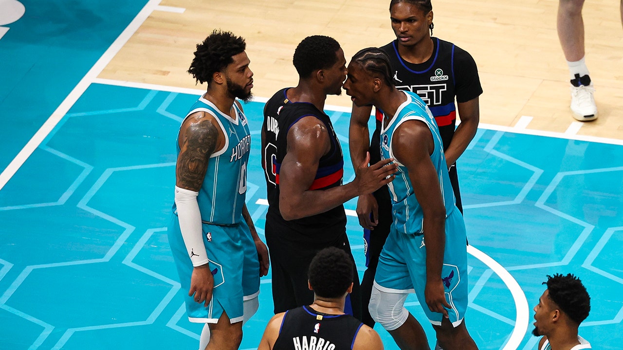 Hornets-Pistons brawl leads to 4 ejections
