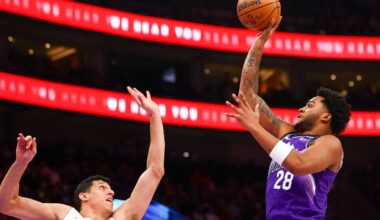 Sensabaugh's clutch 3 lifts Jazz over Heat 115-111