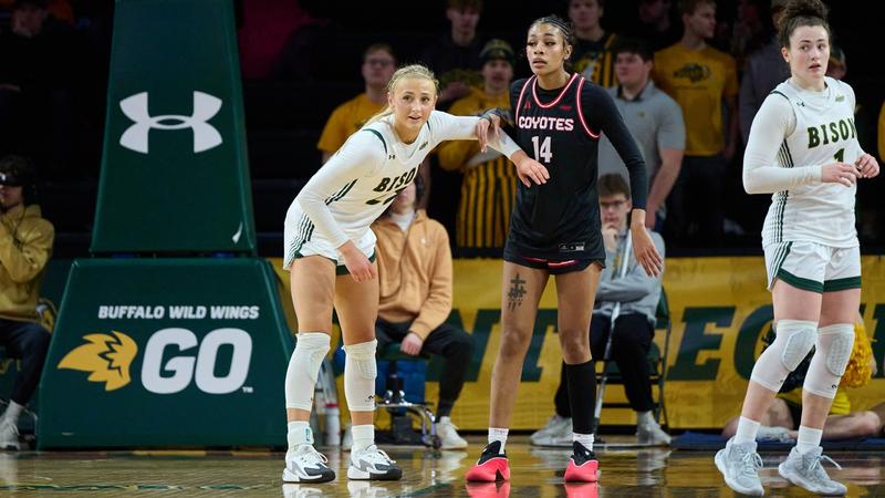 Koenen Tabbed Summit League Kwik Star Peak Performer of the Week