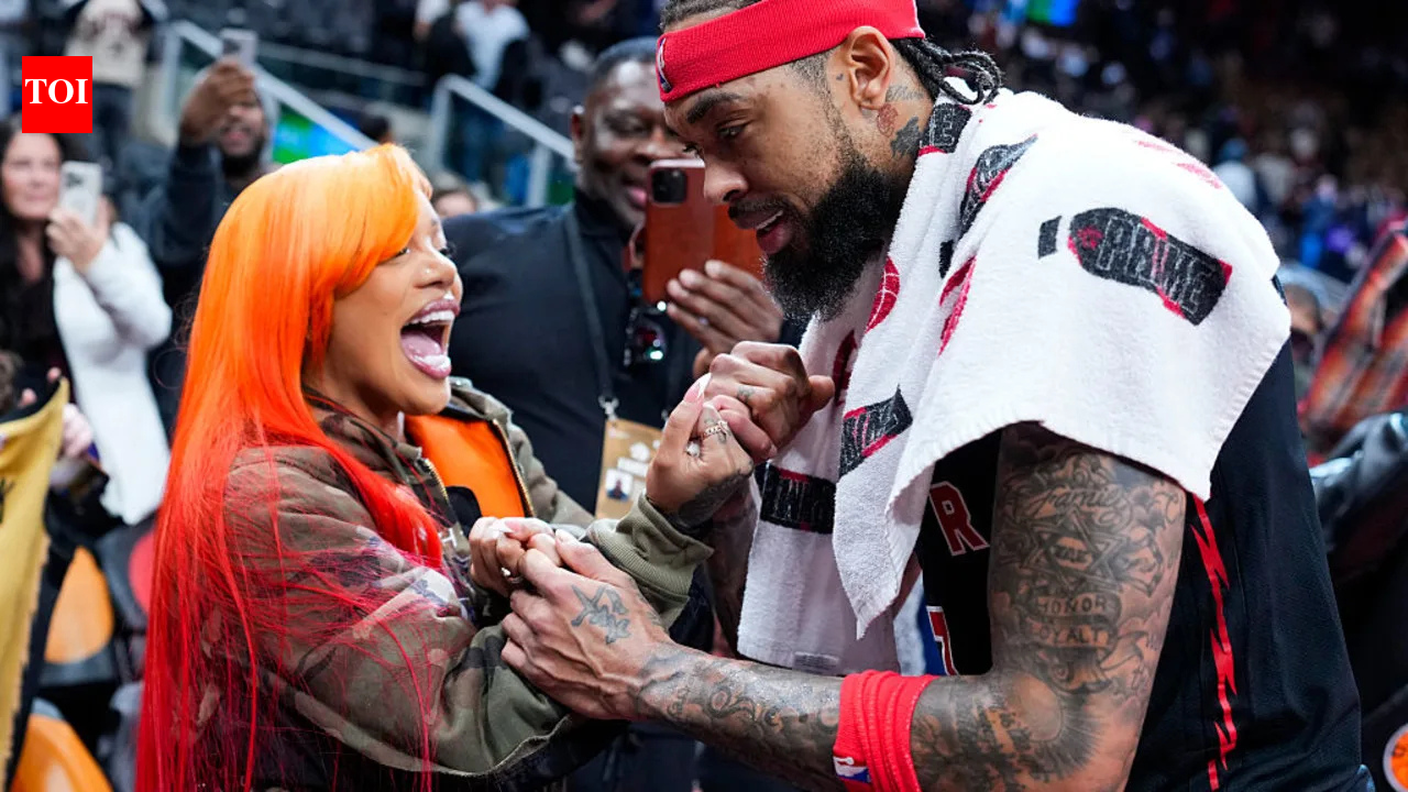 “Shoutout to her” - Brandon Ingram gets emotional with heartfelt tribute for GloRilla after replacing Stephen Curry in All-Star Game | NBA News