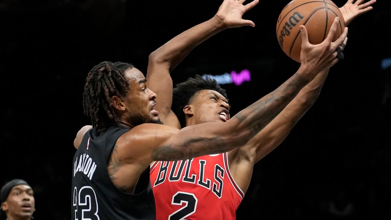 Bulls' Collin Sexton fined $35,000 for inappropriate hand gesture during loss to Nets