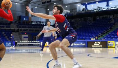 Men's Basketball Plays Northern Iowa Thursday